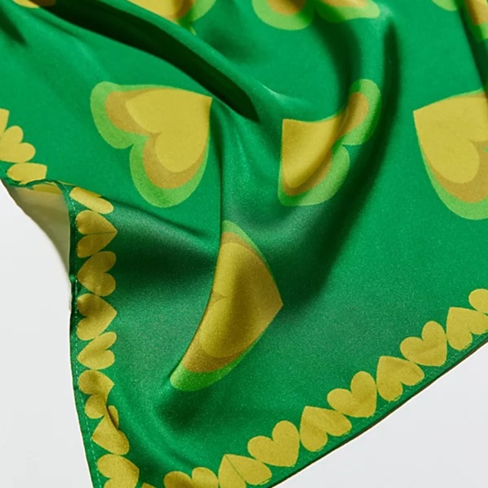 Green and Yellow Heart Pattern Scarf